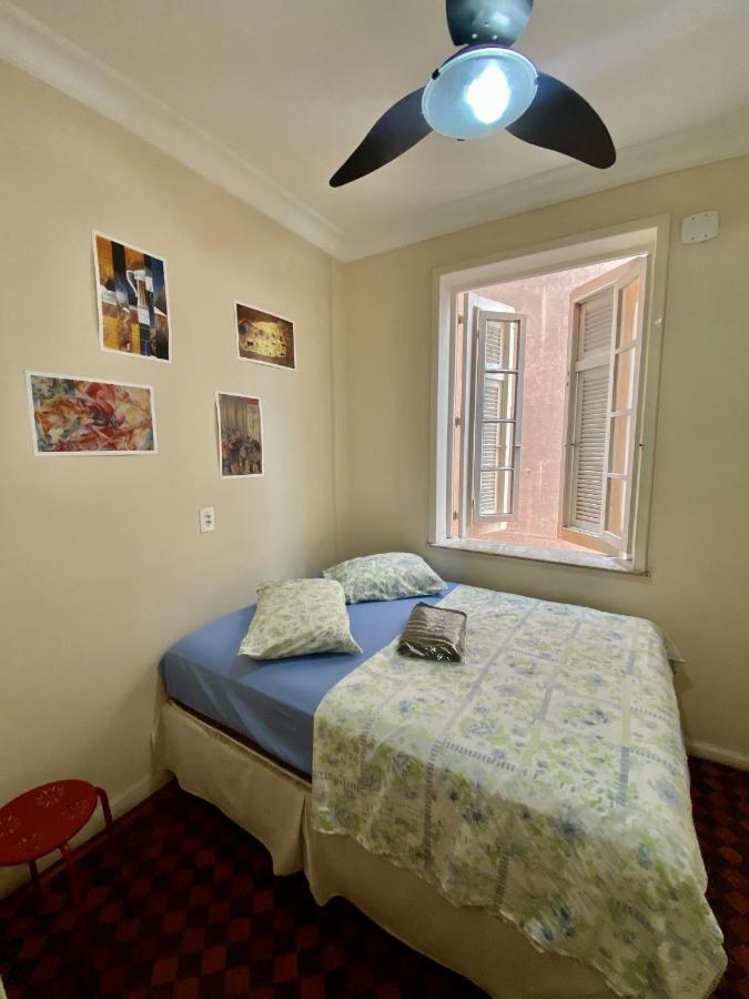 Rio Guesthouse - Um Quarteirao Da Praia De Copacabana Рио-де-Жанейро Экстерьер фото